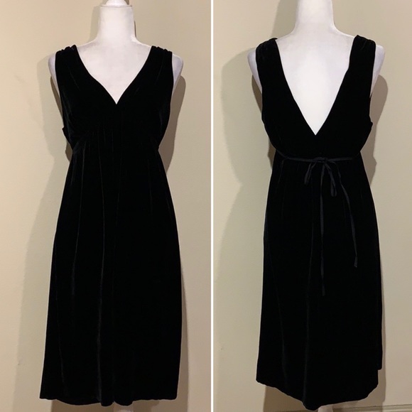Vince Dresses & Skirts - Vince Black Velvet Babydoll V Neck Empire Dress